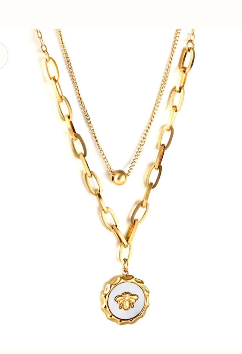 Luxury Shell & Gold Necklace
