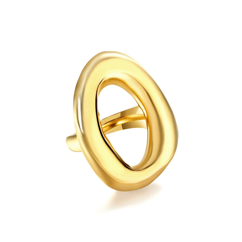 Golden Oval Statement Ring ✨